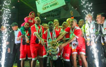 المغازي متوجًا بكأس البطولة