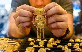 أسعار الذهب في مصر تقفز وتتجاوز 7000 جنيه لعيار 21