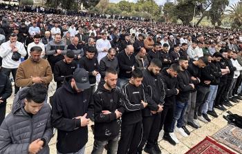 100 ألف مصلّ يؤدون صلاة الجمعة في المسجد الأقصى