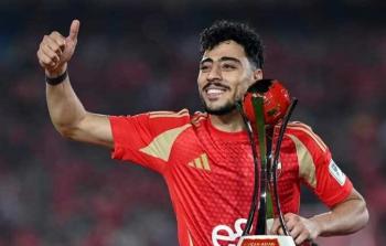 الأهلي يحسم أولى صفقاته الصيفية بضم أكرم توفيق