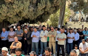 أكثر من 75 ألف مصلّ يؤدون صلاة الجمعة في الأقصى