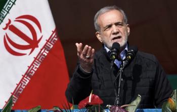 الرئيس الإيراني: مستعدون لمفاوضات تحفظ الكرامة ولن نستسلم للتهديدات