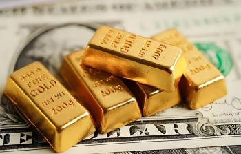 انهيار أسعار الذهب في مصر وعالميًا تحت ضغط التضخم