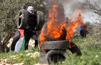 مواجهات مع الاحتلال بكفر قدوم قرب نابلس اليوم (صفا)