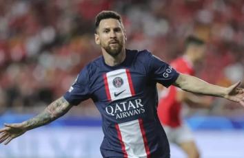 نجم كرة القدم الأرجنتيني ليونيل ميسي