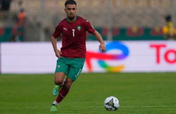 لاعب وسط منتخب المغرب عمران لوزا