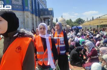 خلية نحل من المتطوعين لخدمة الصائمين في المسجد الأقصى بشهر رمضان