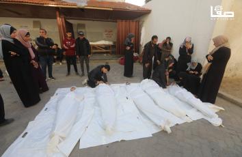 من وداع شهداء عائلة الحطاب بمستشفى المعمداني وسط مدينة غزة