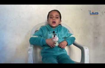 الطفلة مها العرعير الناجية الوحيدة من مجزرة تعرض لها وأسرتها