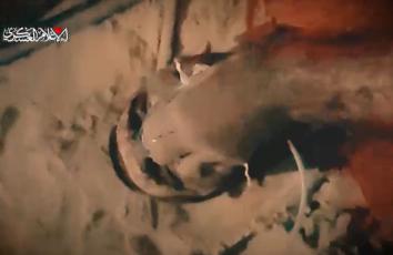 أحد الأسرى الإسرائيليين لدى كتائب القسام في غزة