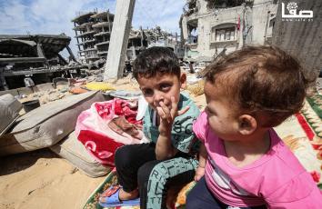 محمد حجازي.. طفل من غزة أطفأت قنابل الاحتلال نور عينيه