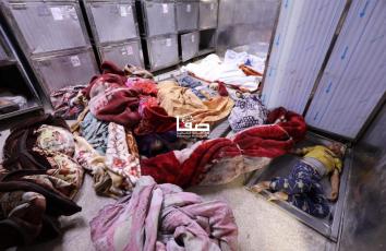 تشييع عشرات الشهداء من مستشفى الشفاء جراء قصف إسرائيلي وسط غزة