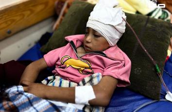 طفلة نازحة أُصيبت برصاصة مُسيرة إسرائيلية في خانيونس