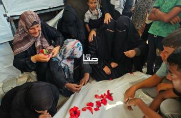 تشييع جثامين شهداء ارتقوا إثر قصف إسرائيلي استهدف مناطق متفرقة من خانيونس جنوبي قطاع غزة