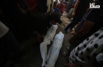 تشييع جثمان شقيق وشقيقة توفيا نتيجة سوء التغذية في غزة