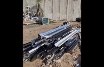 آليات الاحتلال تحرم أكثر من 20 عائلة من وسيلة رزقهم بعد هدم منشآتهم التجارية في القدس المحتلة