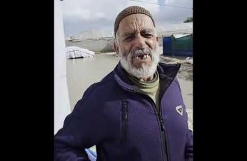 مياه البحر تقتحم خيام النازحين غربي خان يونس جنوبي قطاع غزة على إثر المنخفض الجوي المستمر