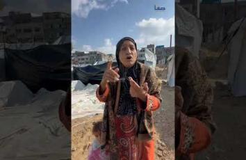 "إله 15 يوم ما بعرفش عنه حاجة".. والدة الصيّاد عرفات طروش تروي لـ"صفا" تفاصيل اعتقال الاحتلال لنجلها