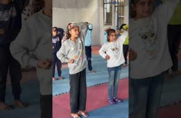 مدرب الكاراتيه حسن الراعي يطلق مبادرة "نعم نستطيع" بهدف التعافي النفسي لأطفال المخيمات