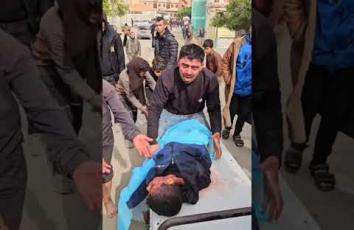 وداع الشهيد الطفل المعتصم بالله الشرافي (13 عامًا) ارتقى برصاص الاحتلال ببلدة بني سهيلا بخانيونس