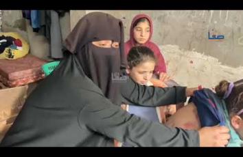 أم رائد العمودي تتحدث لوكالة "صفا" عن معاناة بناتها الثلاث