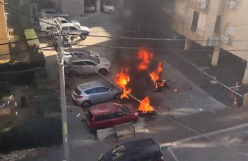 سقوط صاروخ إيراني على تل أبيب