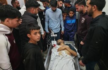 تشييع جثمانَي شهيدين من مدينتي رفح وخان يونس استهدفتهما قوات الاحتلال بالرصاص جنوبي قطاع غزة