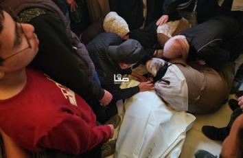 تشييع شهداء القصف الإسرائيلي على محيط مفترق الزقزوق بحي الأمل شمال غربي خان يونس جنوبي قطاع غزة