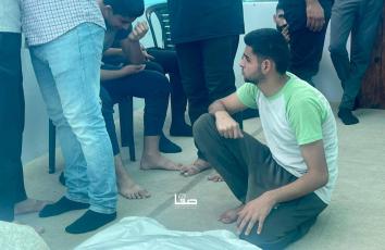 صلاة الجنازة على شهداء عائلة لبد الذين ارتقوا جرّاء قصف إسرائيلي استهداف شقة سكنية فجرًا في مدينة غزة