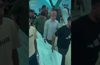 صلاة الجنازة على شهداء عائلة لبد في غزة