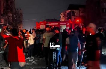 طائرات الاحتلال تدمر بناية سكنية في محيط منطقة الزهارنة قرب شارع الجلاء في مدينة غزة