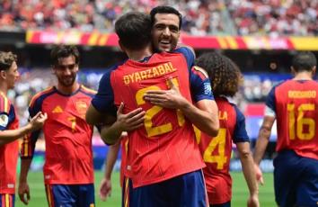 فرحة منتخب إسبانيا