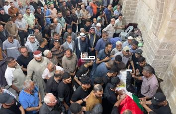 تشييع جثمان الشهيد محمد الوحيدي الذي ارتقى بقصف إسرائيلي استهدف مركبة بالأمس في حي الصبرة جنوبي مدينة غزة