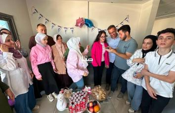 جانب من أجواء الفرح التي عمت قطاع غزة عقب إعلان نتائج الثانوية العامة