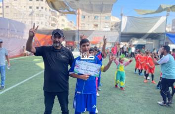 انطلاق بطولة كأس أيتام غزة 2026 بمشاركة أطفال فقدوا ذويهم في فعالية رياضية تهدف إلى تقديم الدعم النفسي عبر منافسات كروية رغم الظروف الإنسانية الصعبة