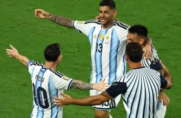 فرحة الأرجنتين بالفوز