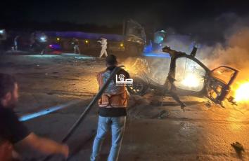 اللحظات الأولى لاستهداف طائرات الاحتلال مركبة في حي الشيخ عجلين جنوب غربي مدينة غزة واستشهاد مواطنين داخلها
