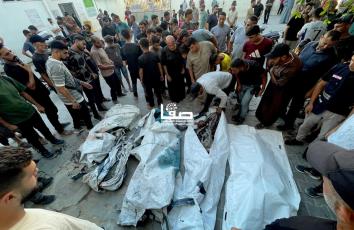 وداع 6 شهداء قضوا في المجزرة الإسرائيلية التي استهدفت مقهى بميناء غزة