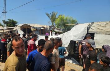 أضرار جسيمة باستهداف خيمة نازحين قرب جامعة الأقصى بخان يونس