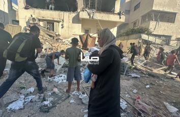 لحظة قصف طائرات الاحتلال منزلًا في محيط مجمع الشفاء الطبي غربي مدينة غزة