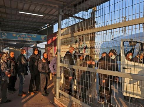 550 ألف عامل بلا دخل وبطالة غير مسبوقة في غزة والضفة