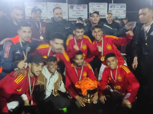 فريق الشهيد طارق الهور متوجًا بالكأس