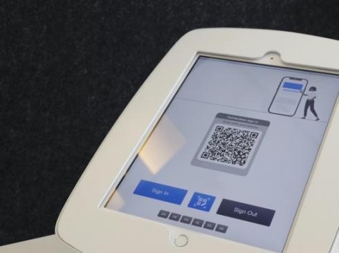 كيف تسهل QR code التحكم في الأجهزة والتطبيقات