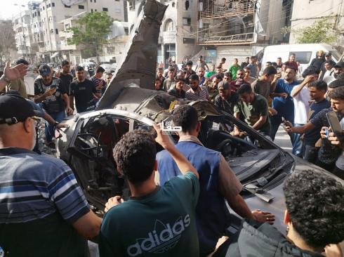 قصف سيارة غرب غزة اليوم