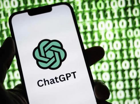 مخاطر جديدة تهدد خصوصية مستخدمي chatgpt ومنصات الذكاء الاصطناعي