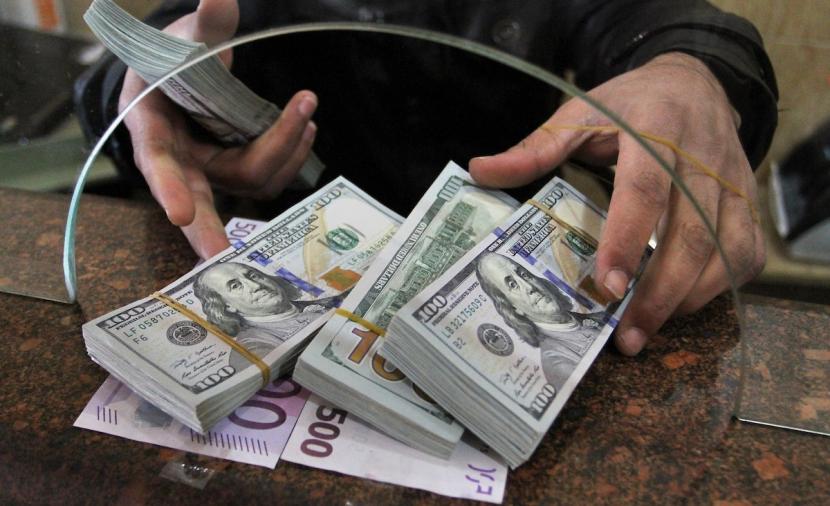 الدولار مقابل الشيكل.. أسعار صرف العملات في فلسطين اليوم  الاثنين 18 مايو