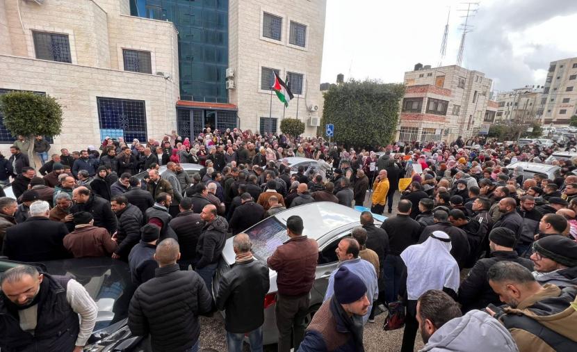 اتحاد المعلمين بالضفة يعلن اتفاقه مع وزارة التربية بشأن عدة قضايا