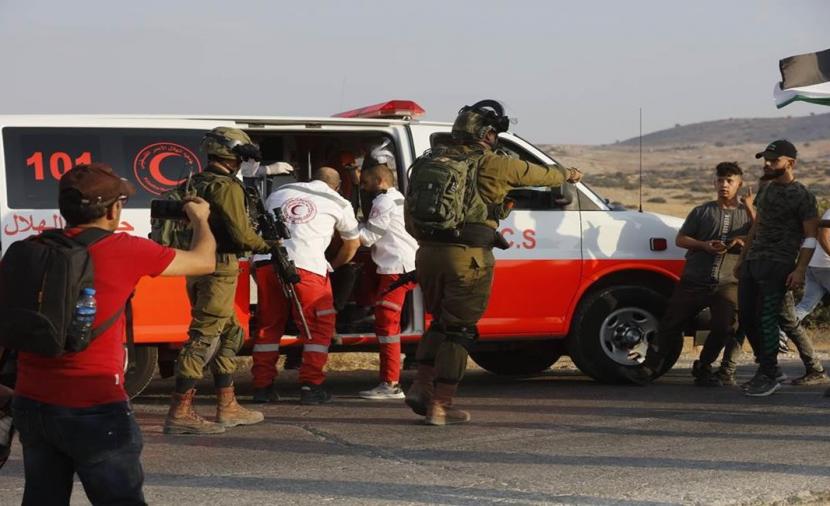 إصابة 3 فلسطينيين بينهم طفل برصاص الاحتلال في نابلس