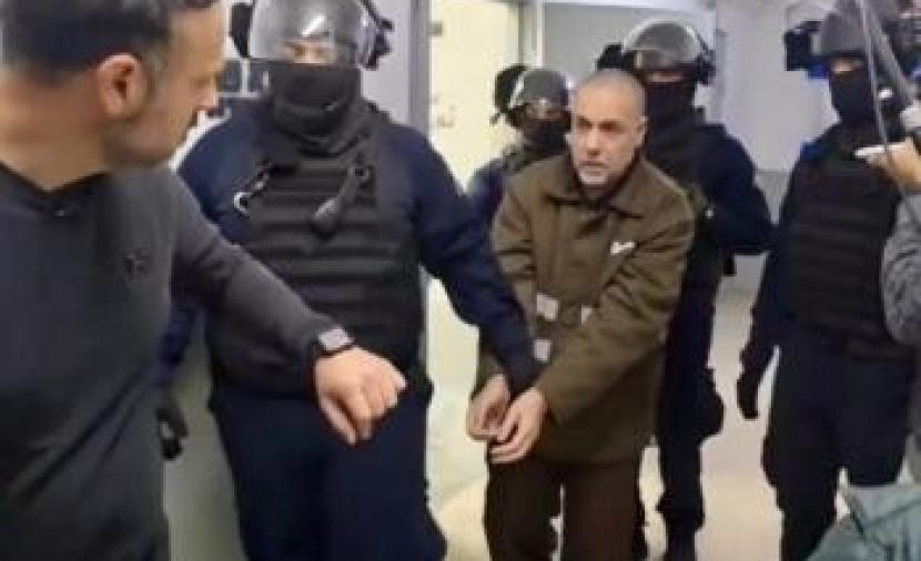 محكمة الاحتلال تُمدد اعتقال الطبيب حسام أبو صفية