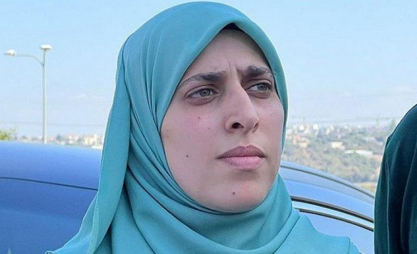 الاحتلال يفرج عن الأسيرة آية خطيب من عرعرة بعد قضاء محكوميتها